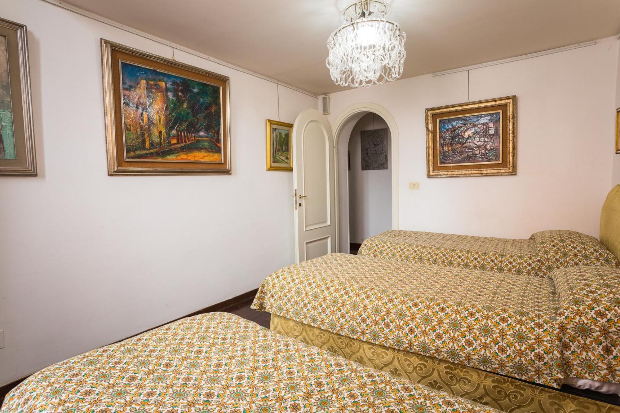 Appartamento D'Epoca Colosseo Art Gallery Рим Екстериор снимка