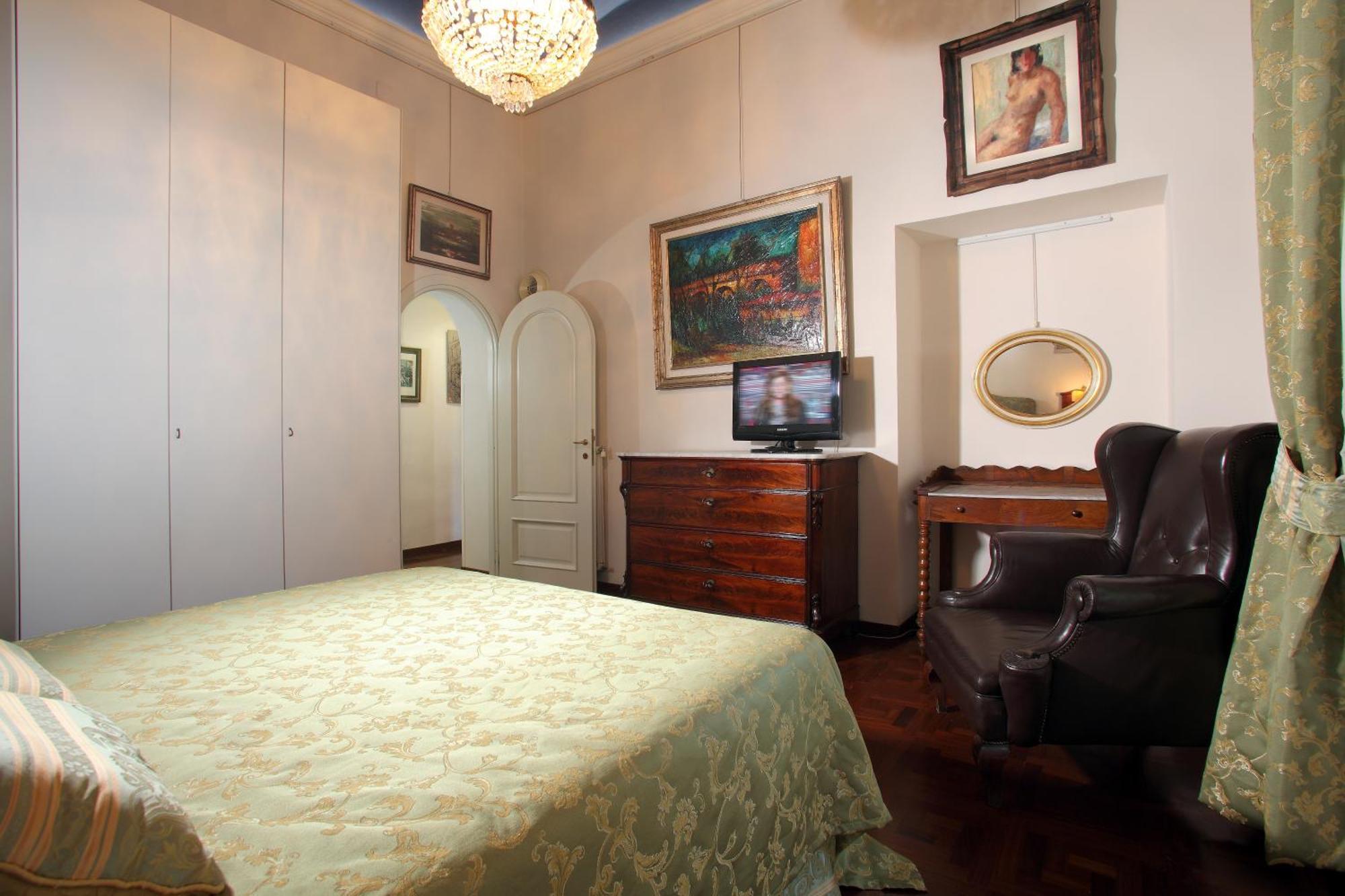 Appartamento D'Epoca Colosseo Art Gallery Рим Екстериор снимка