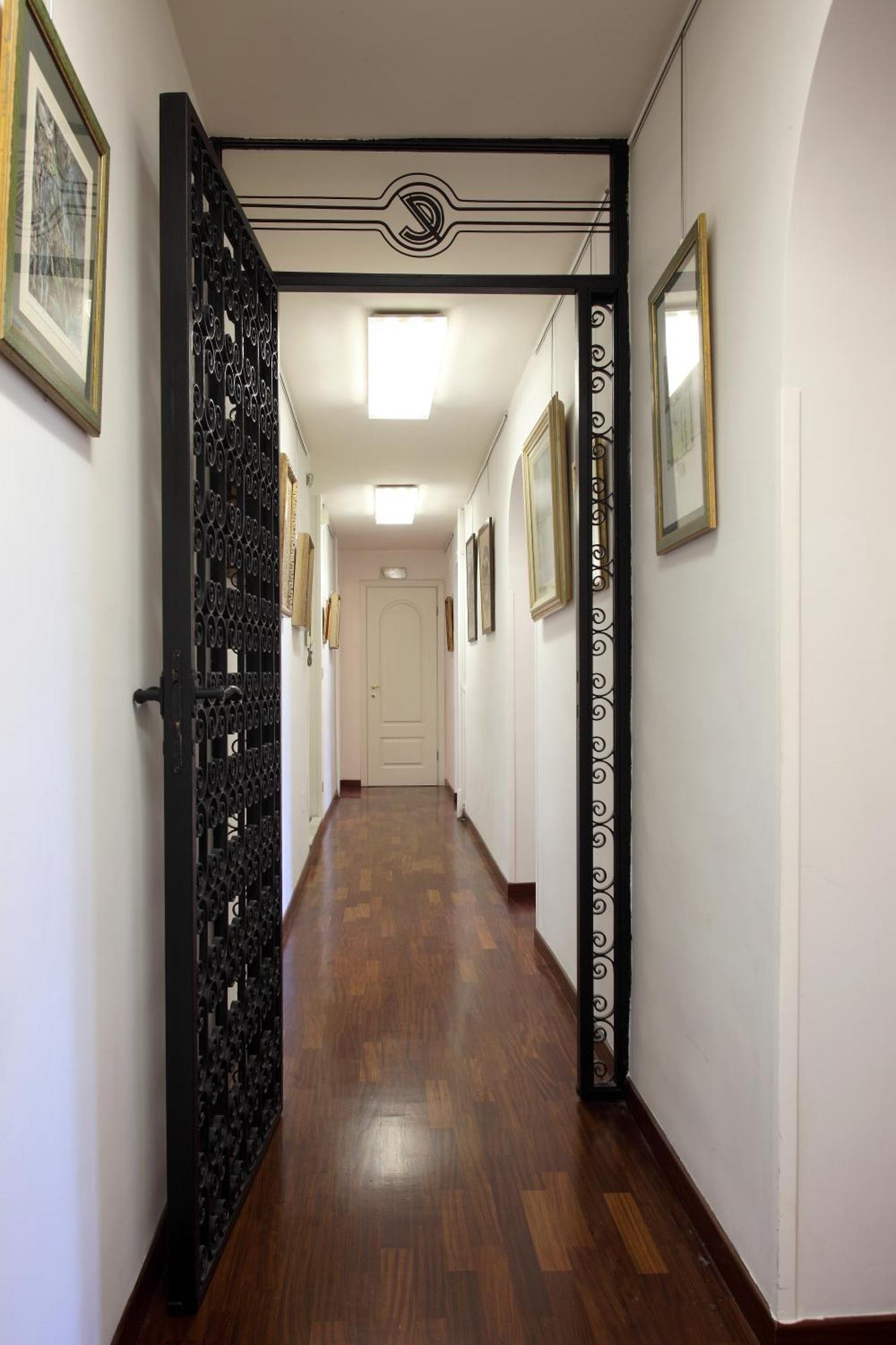 Appartamento D'Epoca Colosseo Art Gallery Рим Екстериор снимка